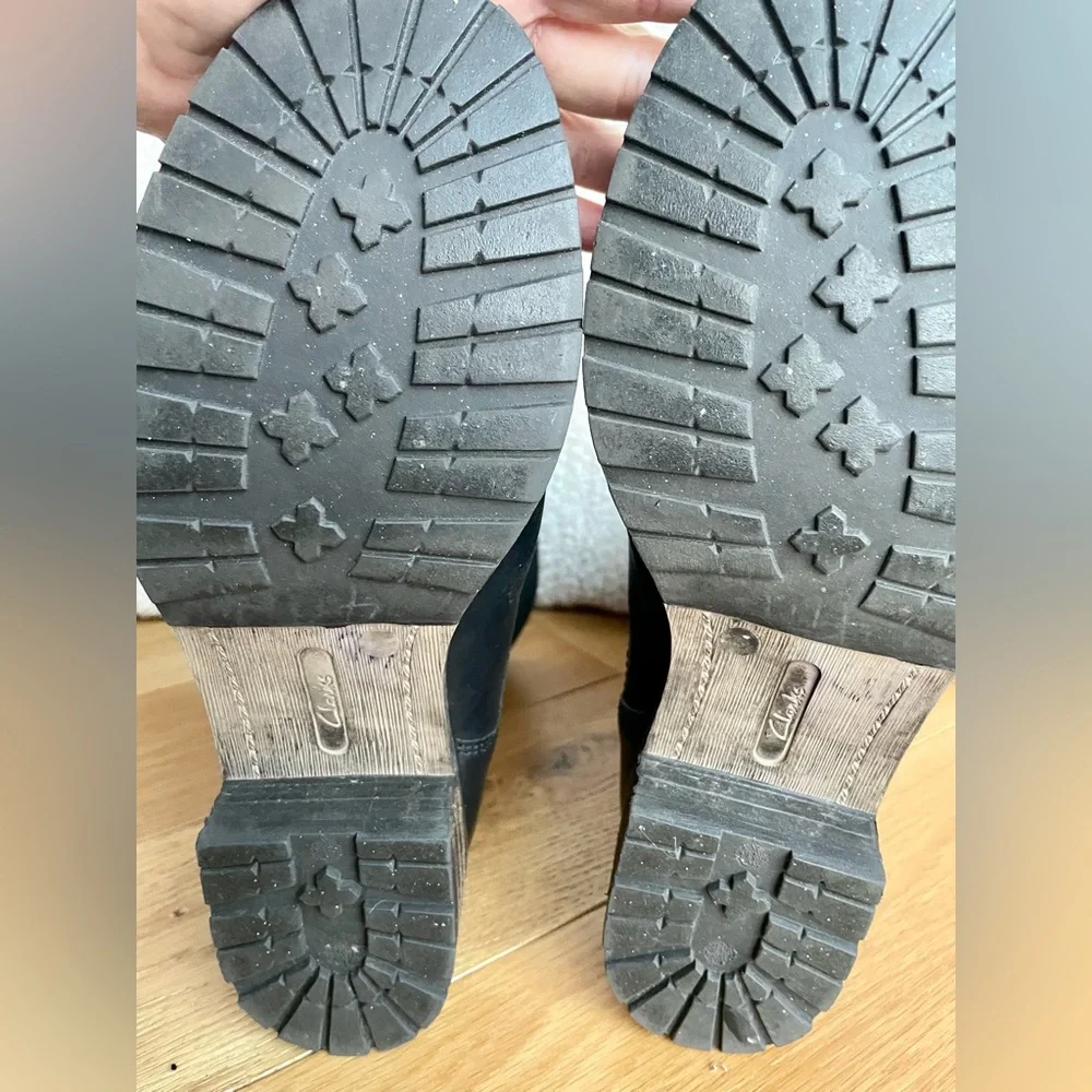 Clarks Majorca Isle leather side zip boots Sz 8 Wmns mid calf Black Moto Biker - Picture 7 of 11